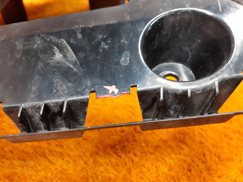 крепление бампера, 800 рублей, Красноярск