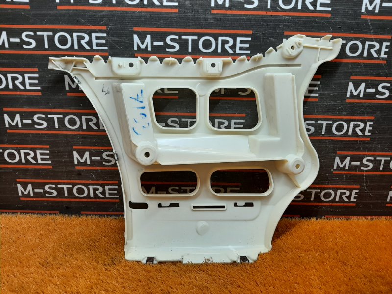 крепление бампера, 600 рублей, Красноярск