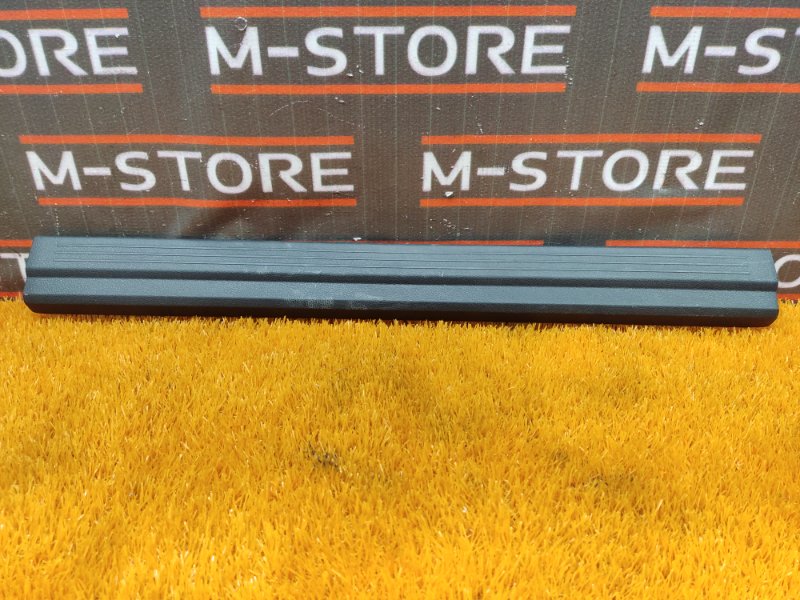 Накладка на порог салона, 300 рублей, Красноярск