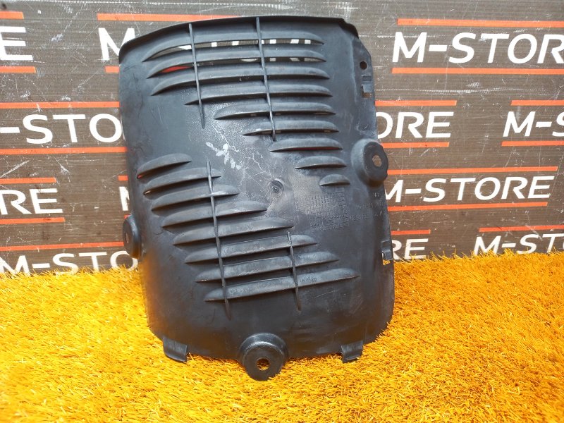 подкрылок, 300 рублей, Красноярск