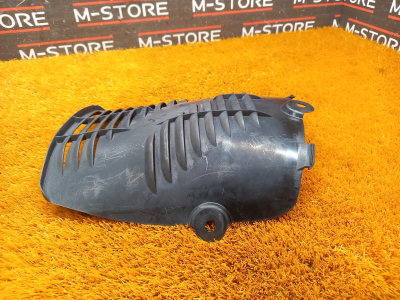 подкрылок, 300 рублей, Красноярск