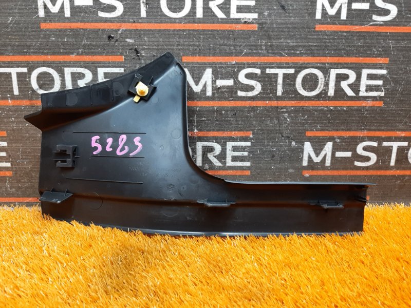 Накладка на порог салона, 500 рублей, Красноярск