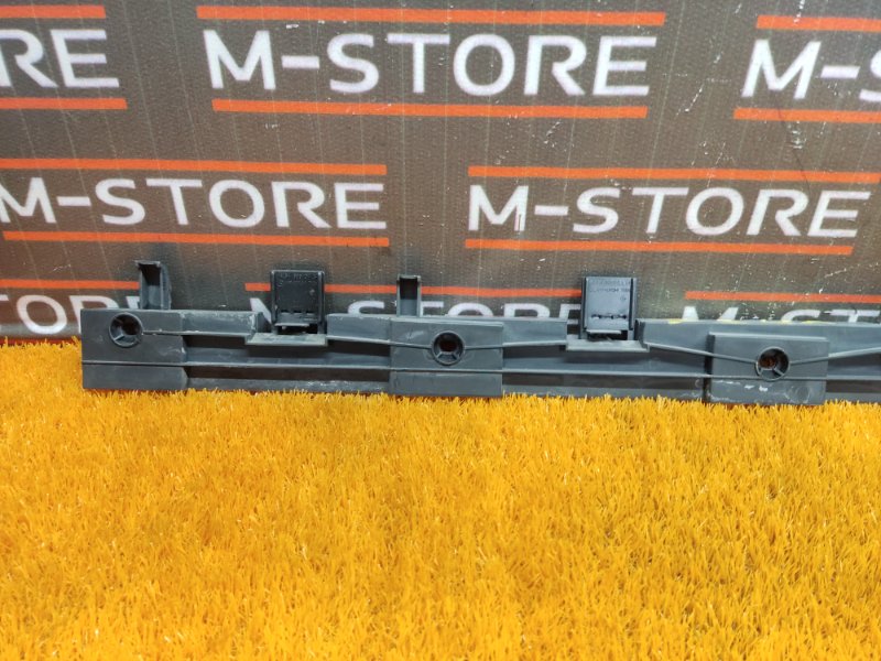 кронштейн порога, 340 рублей, Красноярск