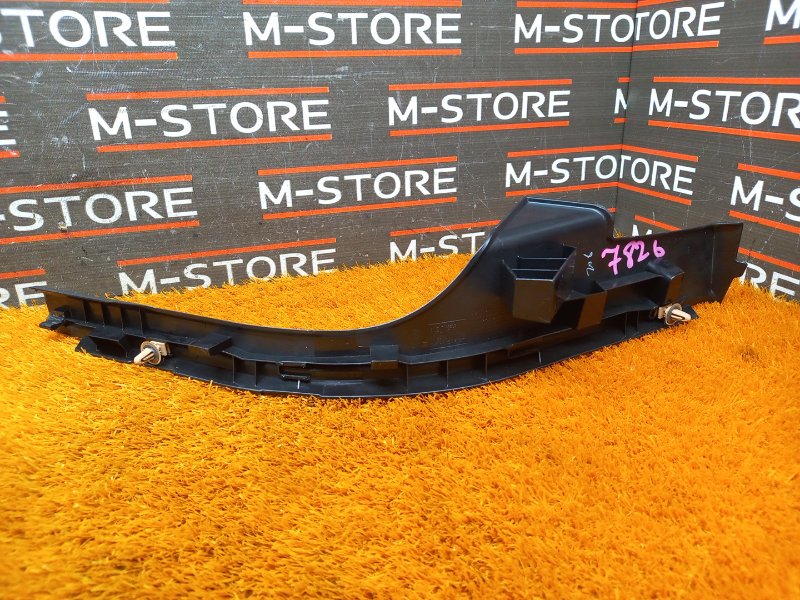 Накладка на порог салона, 270 рублей, Красноярск