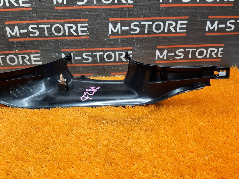 Накладка на порог салона, 350 рублей, Красноярск