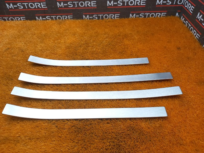 Накладка на порог салона, 500 рублей, Красноярск