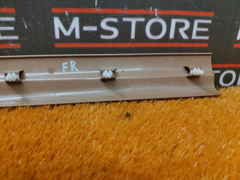 Накладка на порог салона, 350 рублей, Красноярск