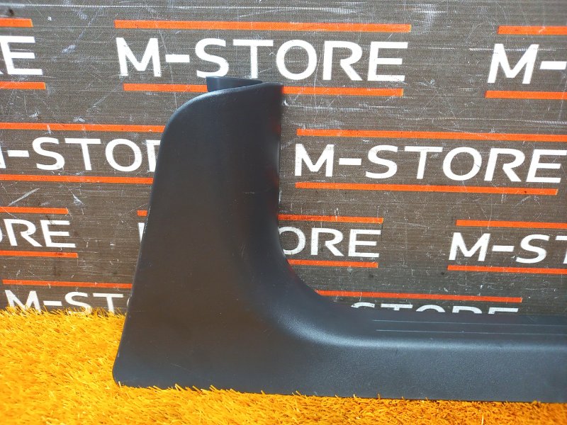 Накладка на порог салона, 210 рублей, Красноярск