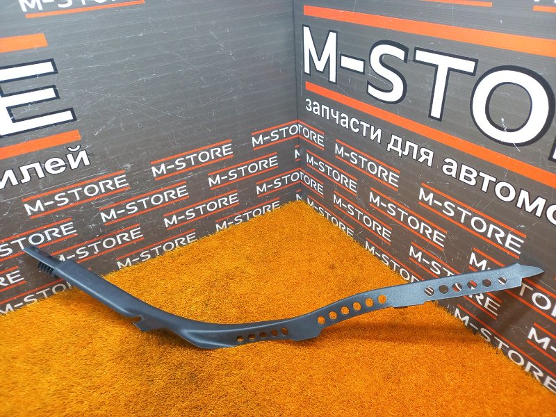 Накладка на порог салона, 210 рублей, Красноярск