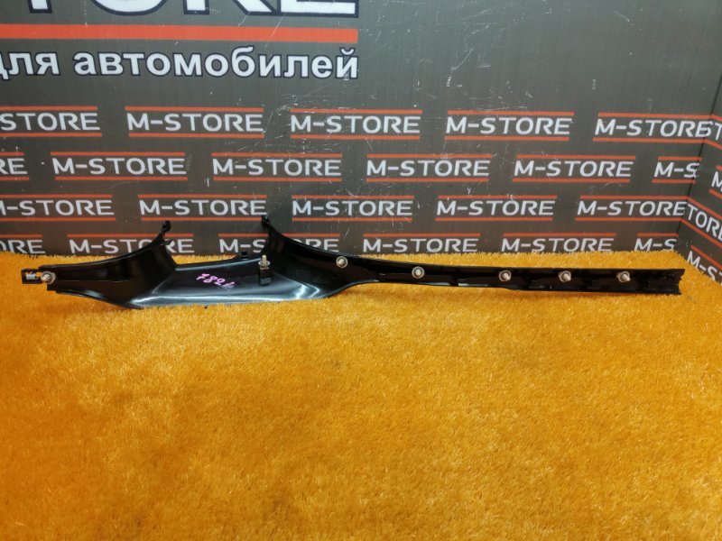 Накладка на порог салона, 300 рублей, Красноярск