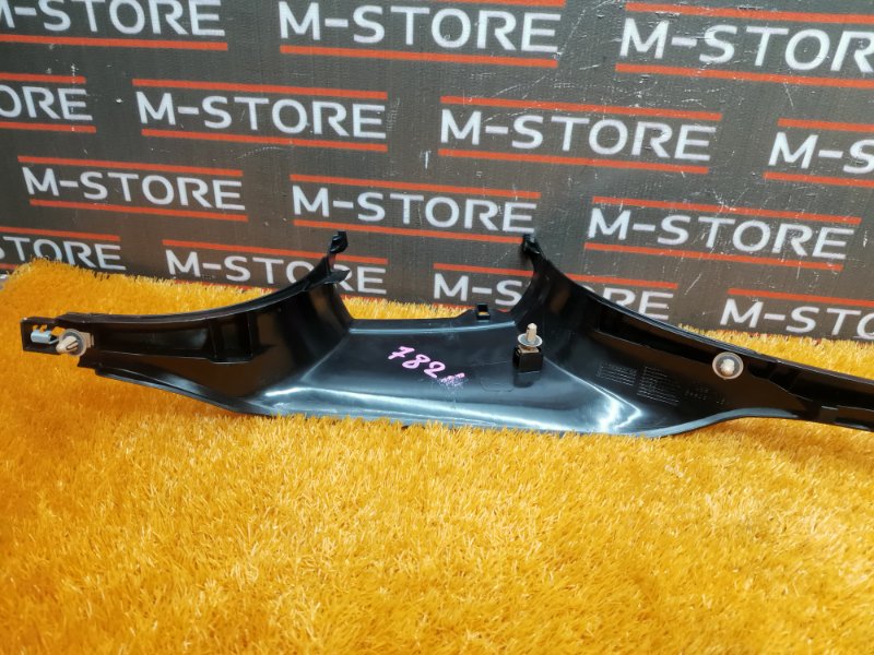 Накладка на порог салона, 300 рублей, Красноярск