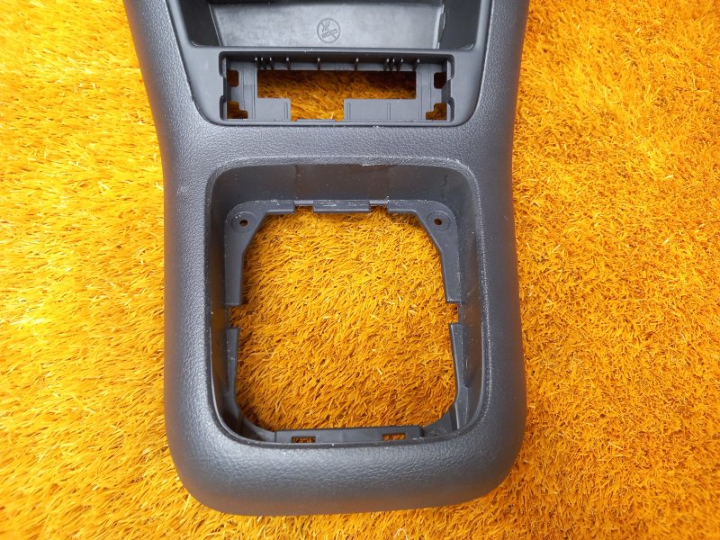 Консоль между сидений, 350 рублей, Красноярск