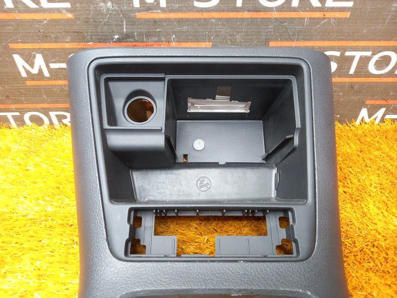 Консоль между сидений, 350 рублей, Красноярск