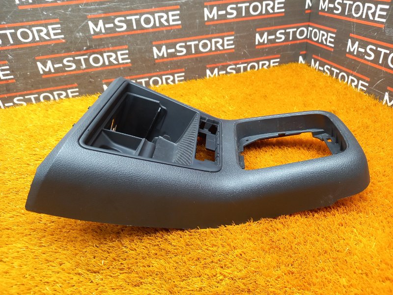 Консоль между сидений, 350 рублей, Красноярск