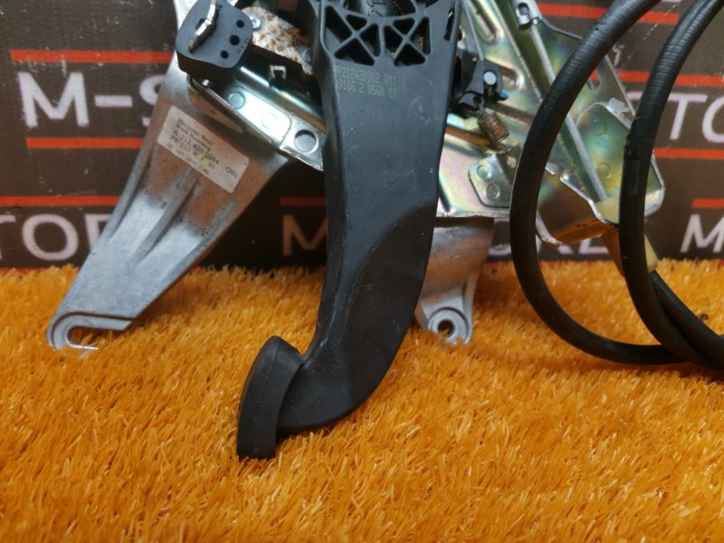 Педаль стояночного тормоза, 1290 рублей, Красноярск