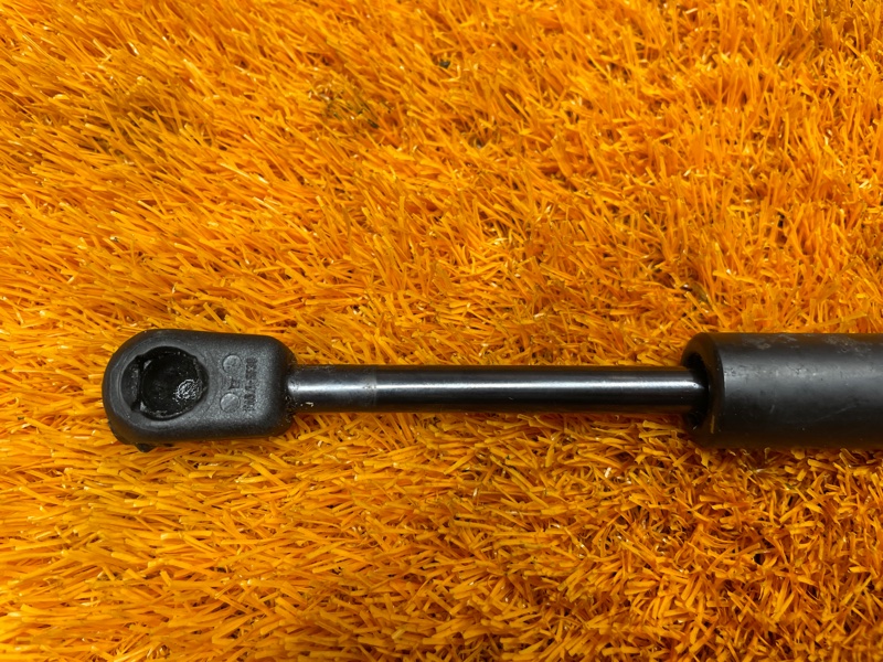 Амортизатор стекла багажника, 250 рублей, Красноярск