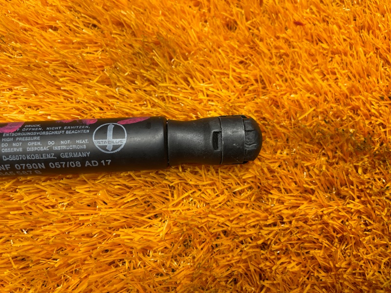 Амортизатор стекла багажника, 250 рублей, Красноярск