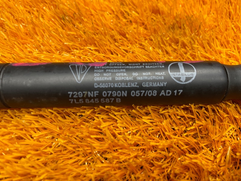 Амортизатор стекла багажника, 250 рублей, Красноярск