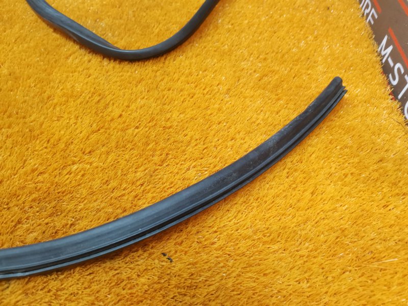 Уплотнитель капота, 950 рублей, Красноярск