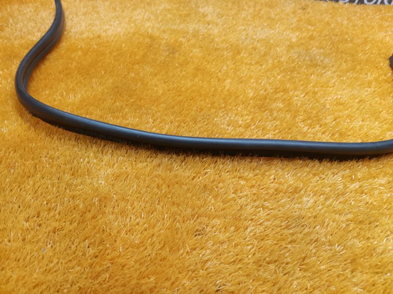 Уплотнитель капота, 450 рублей, Красноярск