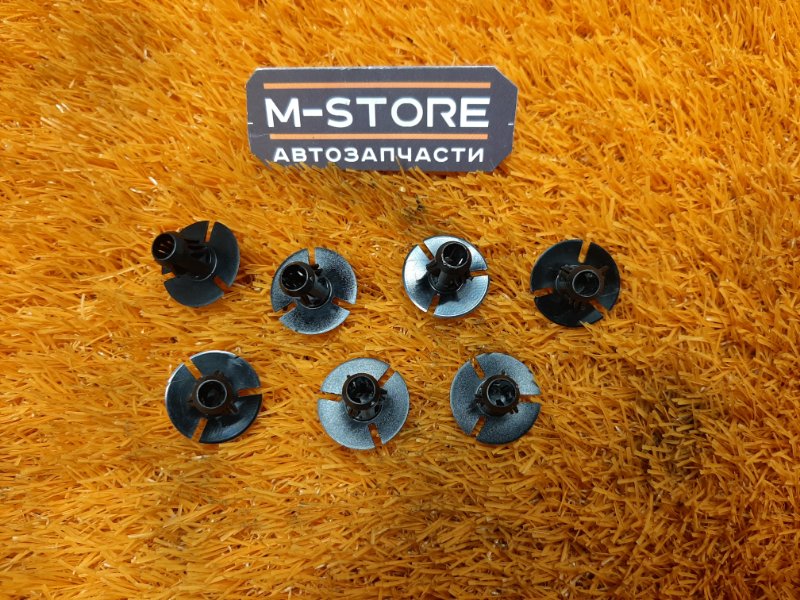 Клипса обшивки, 400 рублей, Красноярск