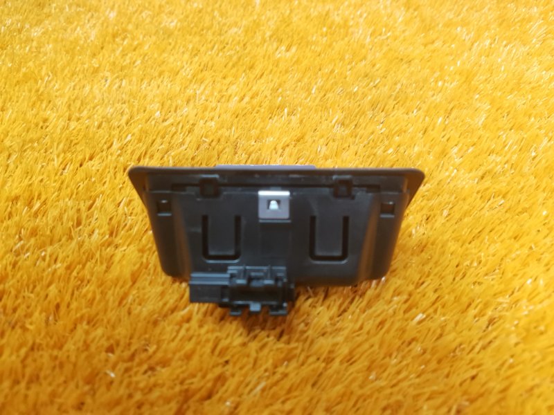 ручка багажника, 1000 рублей, Красноярск