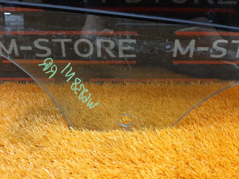 Стекло боковое, 350 рублей, Красноярск