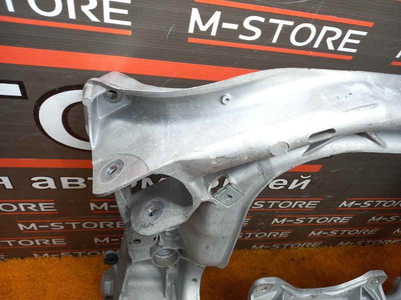 Балка поперечная (подрамник), 1300 рублей, Красноярск