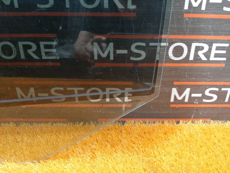 Стекло боковое, 670 рублей, Красноярск