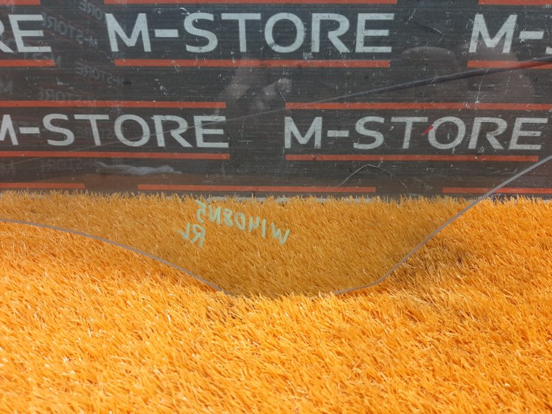 Стекло боковое, 670 рублей, Красноярск