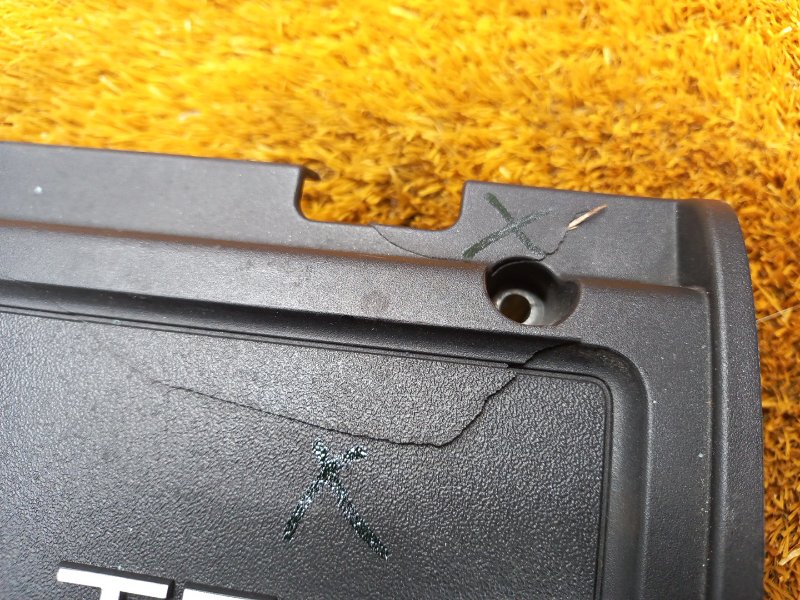 крышка двигателя, 500 рублей, Красноярск