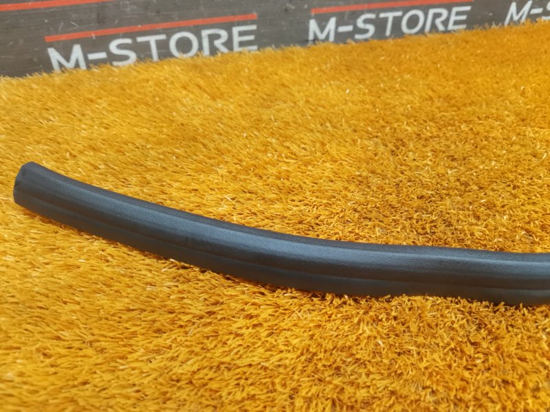 Уплотнитель капота, 450 рублей, Красноярск