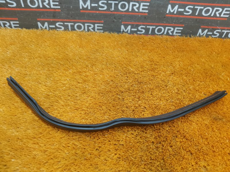 Уплотнитель капота, 450 рублей, Красноярск