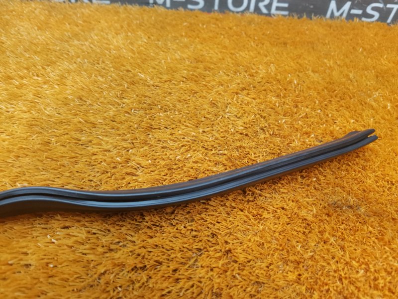 Уплотнитель капота, 450 рублей, Красноярск