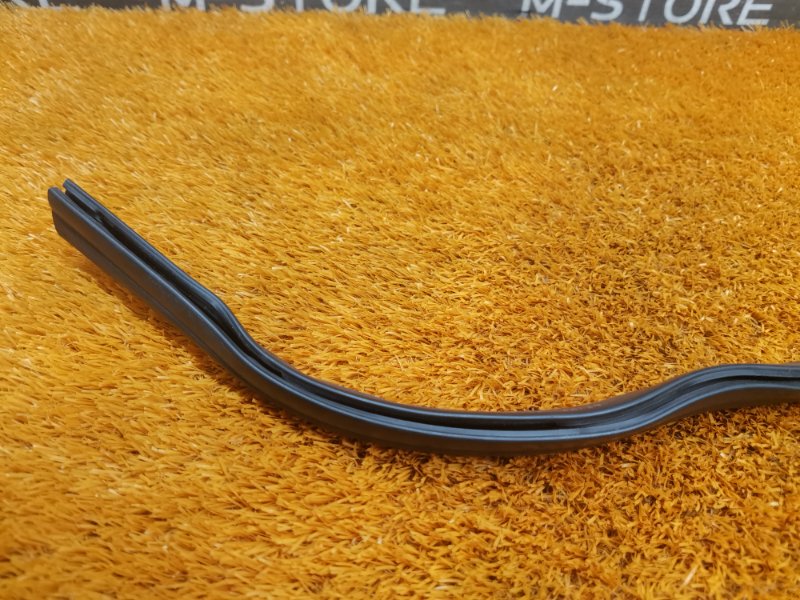 Уплотнитель капота, 450 рублей, Красноярск