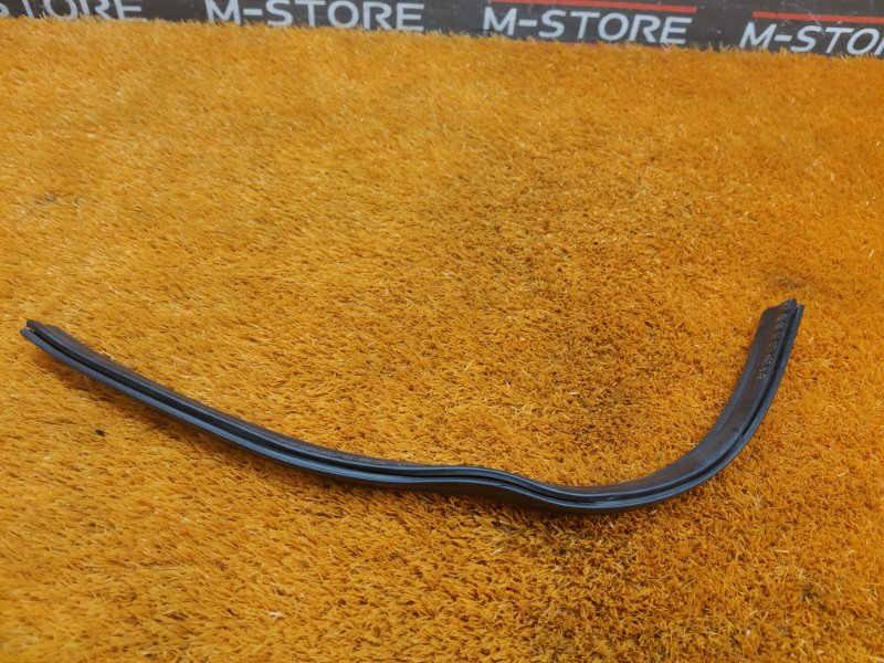 Уплотнитель капота, 450 рублей, Красноярск