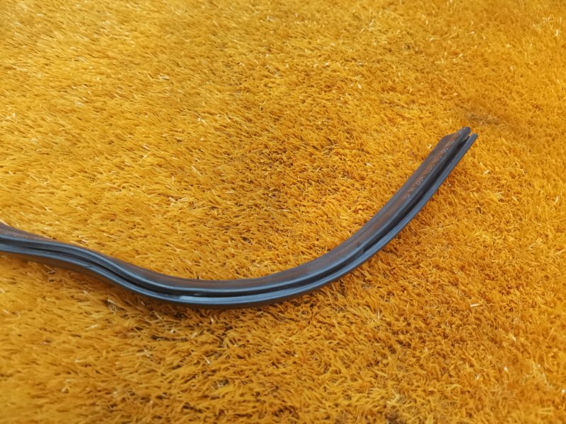 Уплотнитель капота, 450 рублей, Красноярск