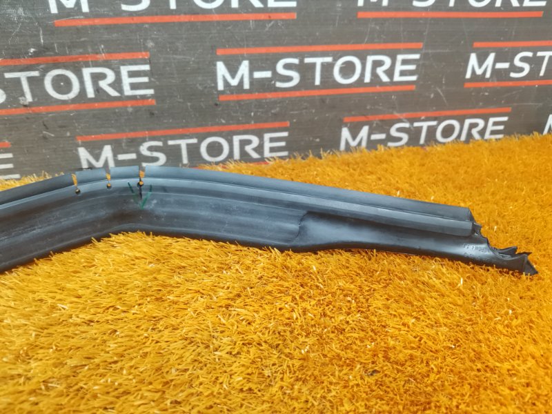 Уплотнитель капота, 340 рублей, Красноярск