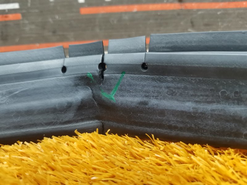 Уплотнитель капота, 340 рублей, Красноярск