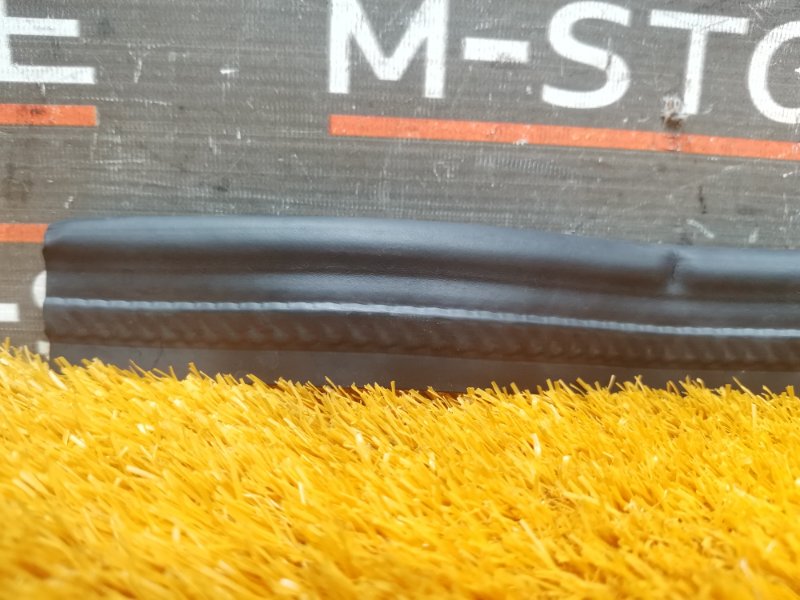 Уплотнитель капота, 450 рублей, Красноярск