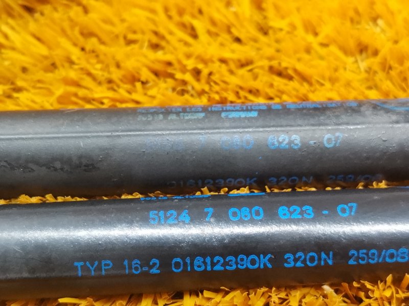 амортизатор багажника, 500 рублей, Красноярск