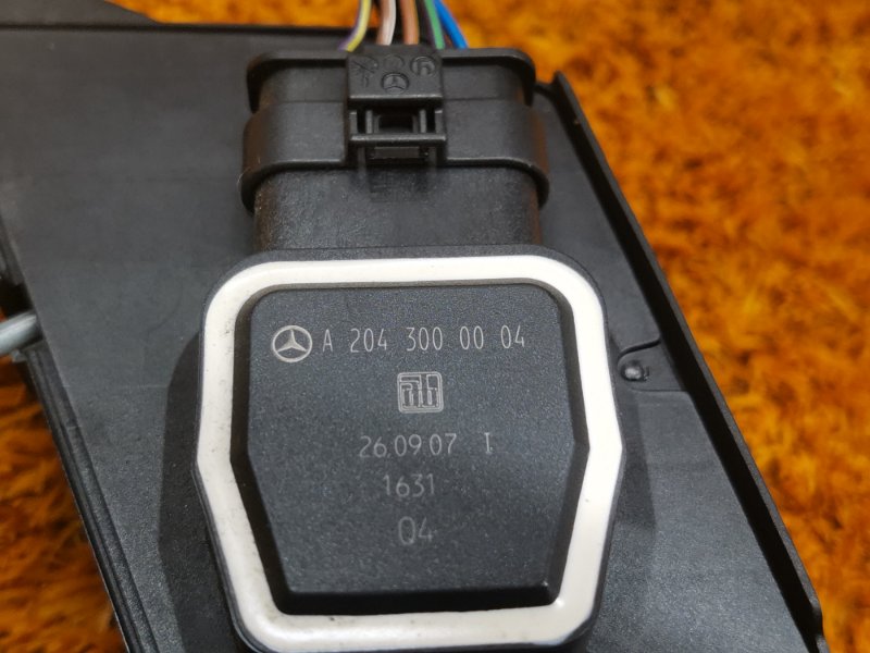 педаль газа, 1000 рублей, Красноярск