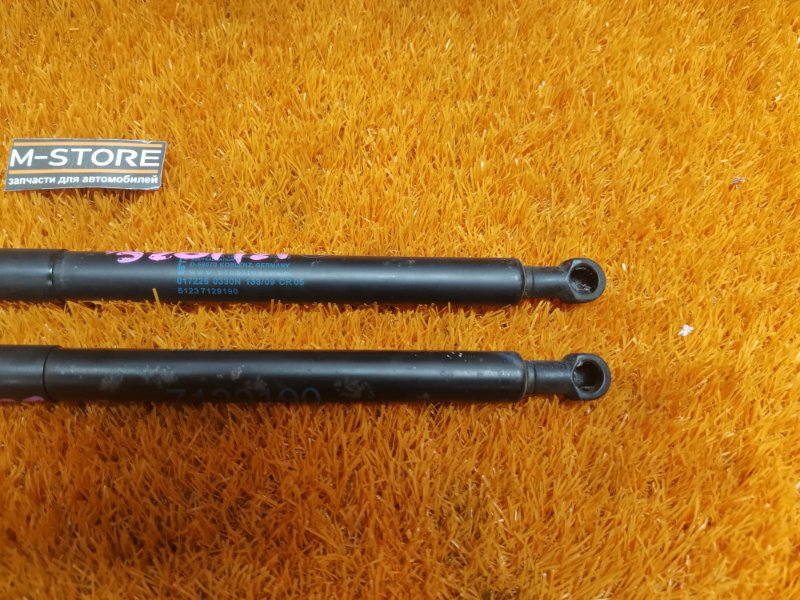 амортизатор капота, 1060 рублей, Красноярск