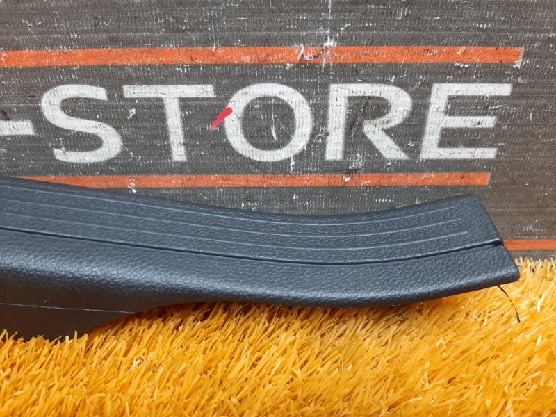 Накладка на порог салона, 250 рублей, Красноярск