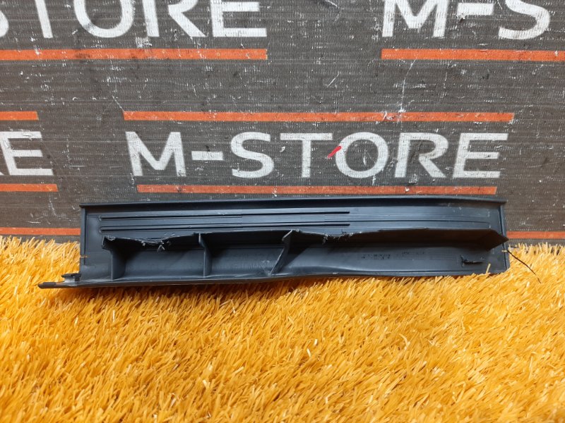 Накладка на порог салона, 350 рублей, Красноярск