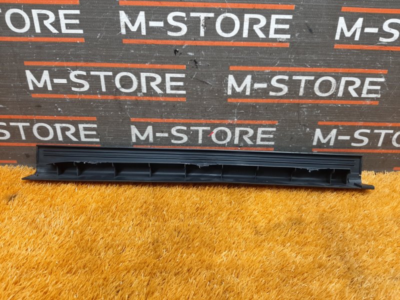 Накладка на порог салона, 300 рублей, Красноярск