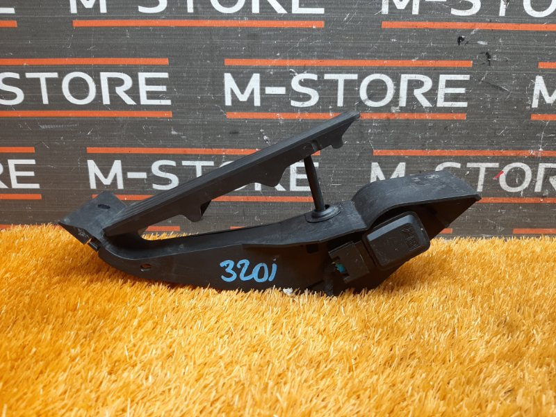 педаль газа, 500 рублей, Красноярск