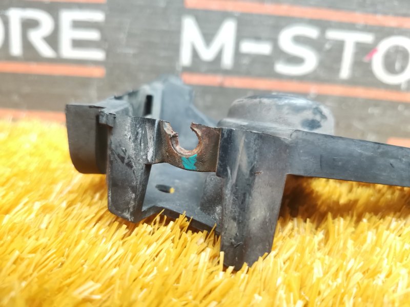 крепление бампера, 340 рублей, Красноярск