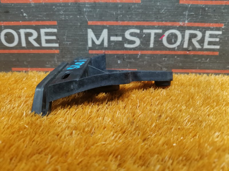 крепление бампера, 340 рублей, Красноярск