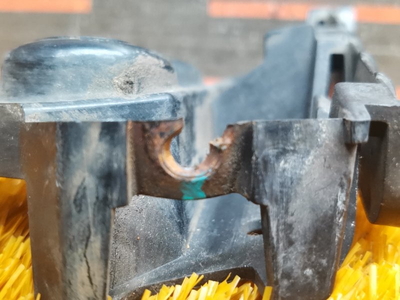 крепление бампера, 340 рублей, Красноярск